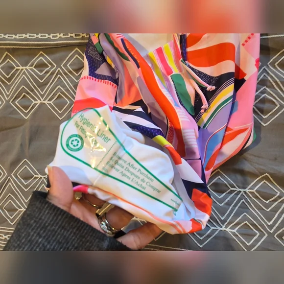 La Porte Multi Colored One Piece Swimsuit Size Small - Picture 6 of 6